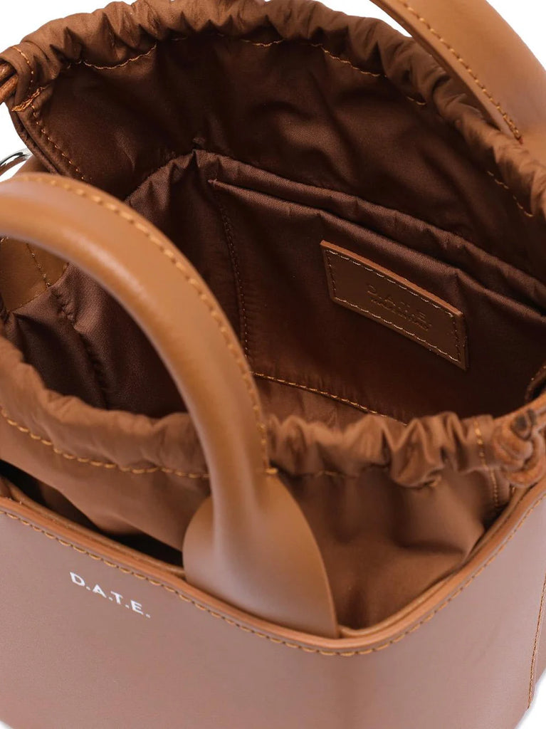 D.A.T.E. B421-CB-LE-CMCAMEL